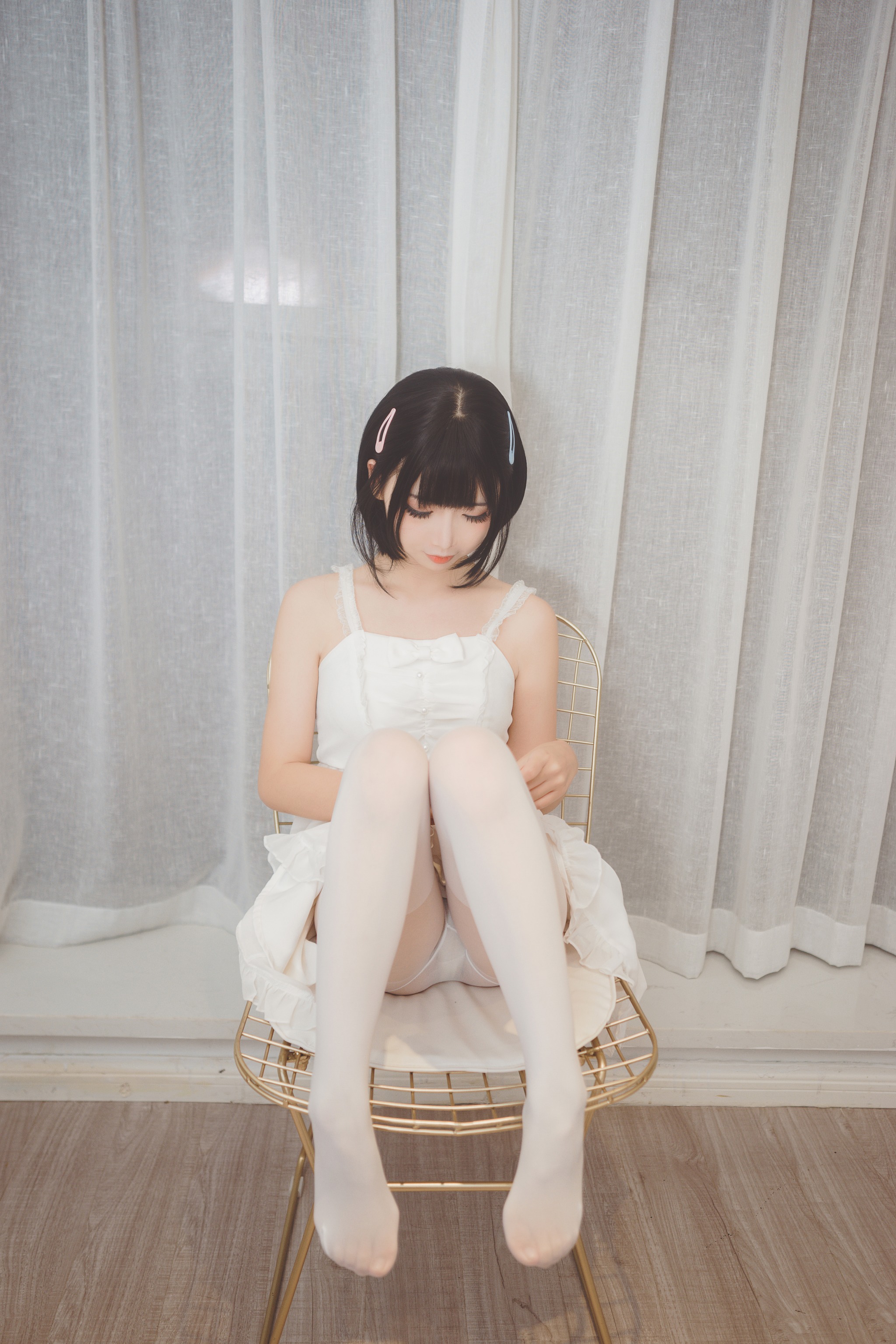 面饼仙儿 – NO.039 Coser面饼仙儿 白色空间  [10P]-XikXak